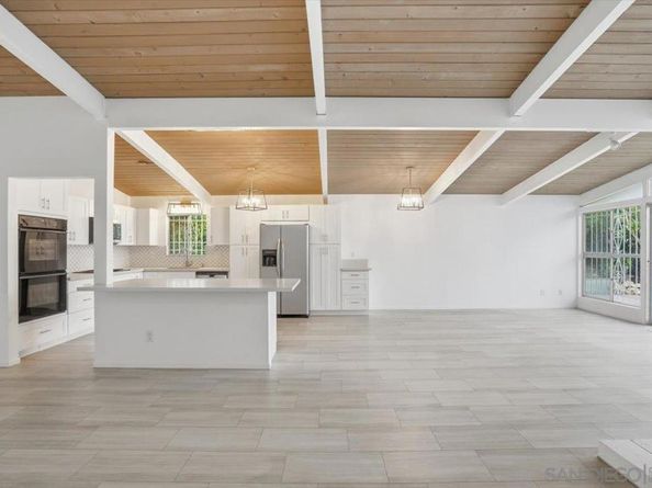 4985 Pacifica, San Diego CA 92109