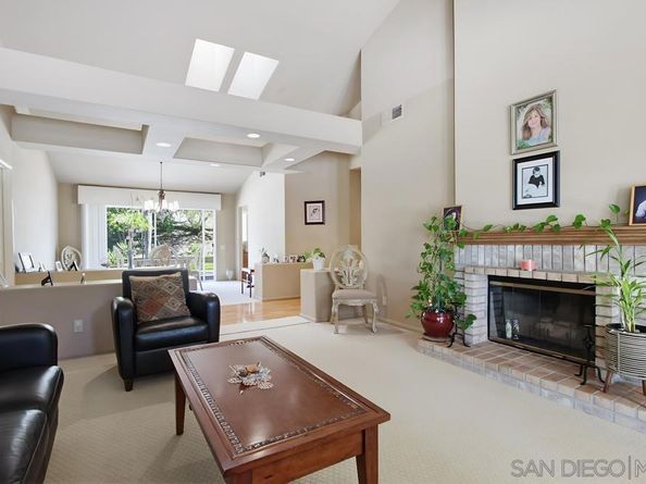 2114 Willowbrook, Escondido CA 92029