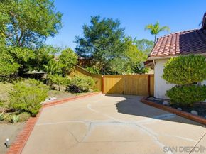 2114 Willowbrook, Escondido CA 92029