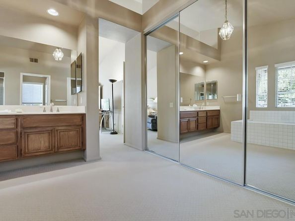 2114 Willowbrook, Escondido CA 92029