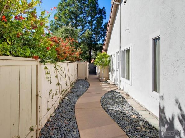 2114 Willowbrook, Escondido CA 92029