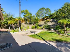 2114 Willowbrook, Escondido CA 92029