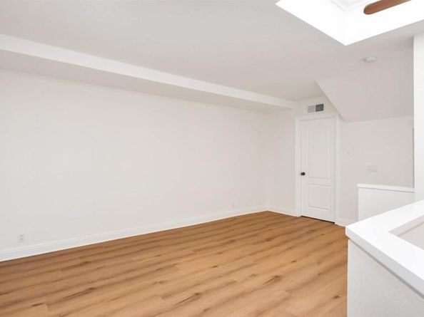 73 Lehigh Aisle 71, Irvine CA 92612