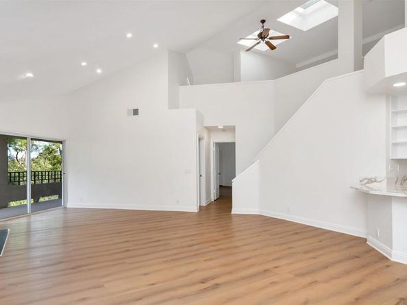 73 Lehigh Aisle 71, Irvine CA 92612