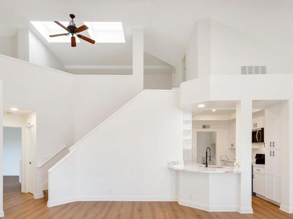 73 Lehigh Aisle 71, Irvine CA 92612