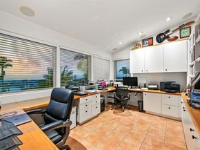 7215 Daffodil Pl, Carlsbad CA 92011