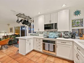 7215 Daffodil Pl, Carlsbad CA 92011