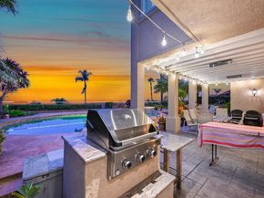 7215 Daffodil Pl, Carlsbad CA 92011