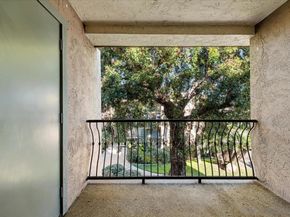 175 Avenida Descanso 205, Oceanside CA 92057