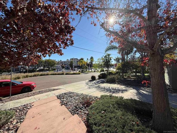 4666 Mission Ave 14, San Diego CA 92116