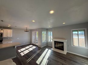 4666 Mission Ave 14, San Diego CA 92116