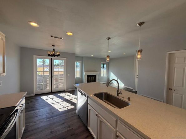 4666 Mission Ave 14, San Diego CA 92116