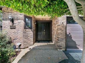 7359 Alicante Rd, Carlsbad CA 92009