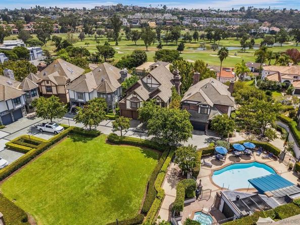 7359 Alicante Rd, Carlsbad CA 92009