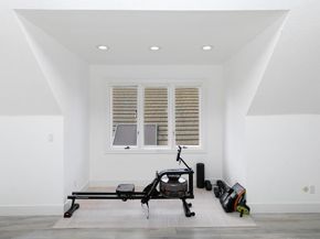 7359 Alicante Rd, Carlsbad CA 92009