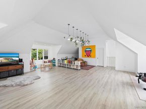 7359 Alicante Rd, Carlsbad CA 92009