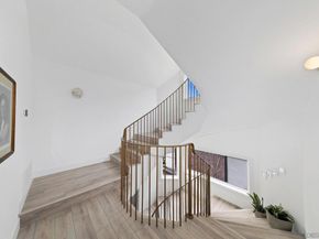 7359 Alicante Rd, Carlsbad CA 92009