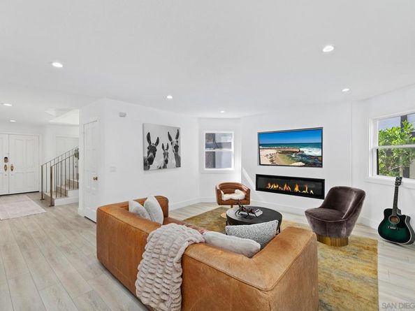 7359 Alicante Rd, Carlsbad CA 92009