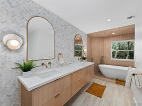 7359 Alicante Rd, Carlsbad CA 92009