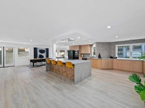 7359 Alicante Rd, Carlsbad CA 92009