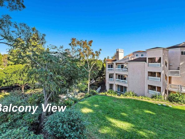 7087 Camino Revueltos  #302, San Diego CA 92111