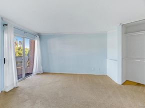 7087 Camino Revueltos  #302, San Diego CA 92111