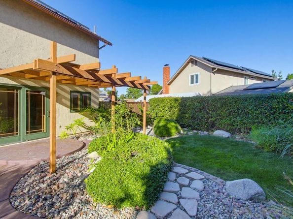 11385 Paseo Albacete, San Diego CA 92129