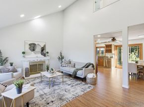 11385 Paseo Albacete, San Diego CA 92129