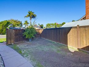 11385 Paseo Albacete, San Diego CA 92129