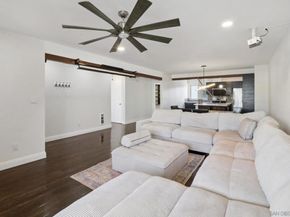 4186 Mount Alifan J, San Diego CA 92111