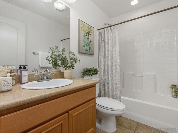 16913 New Rochelle Way 83, San Diego CA 92127