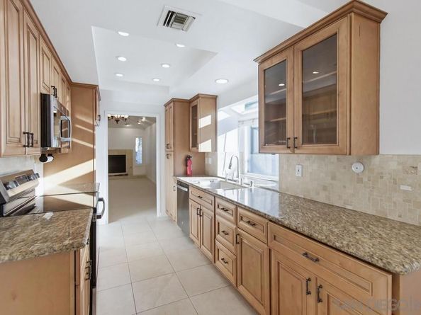 10460 La Vita Ct, San Diego CA 92131