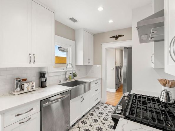 3257 Dwight St, San Diego CA 92104