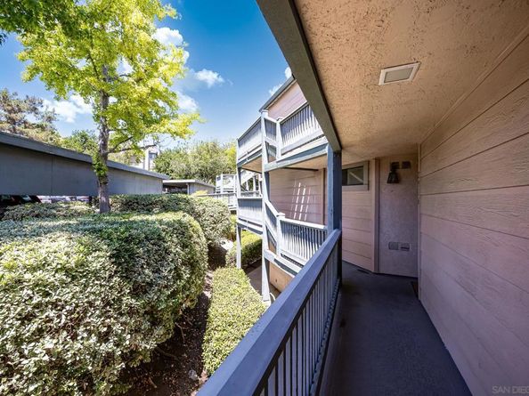 2916 Elm Tree Ct, Spring Valley CA 91978