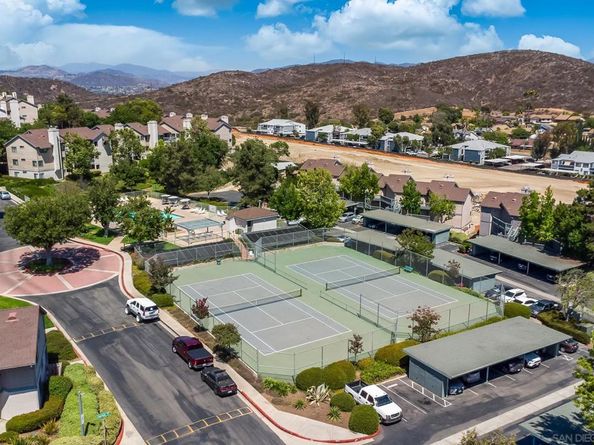 2916 Elm Tree Ct, Spring Valley CA 91978