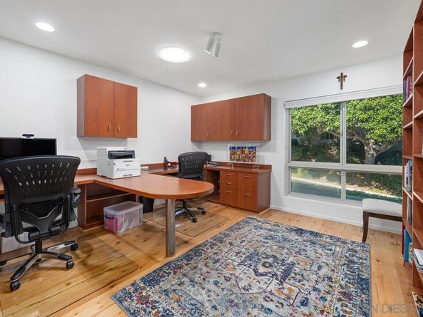 2047 Caminito Circulo Norte, La Jolla CA 92037