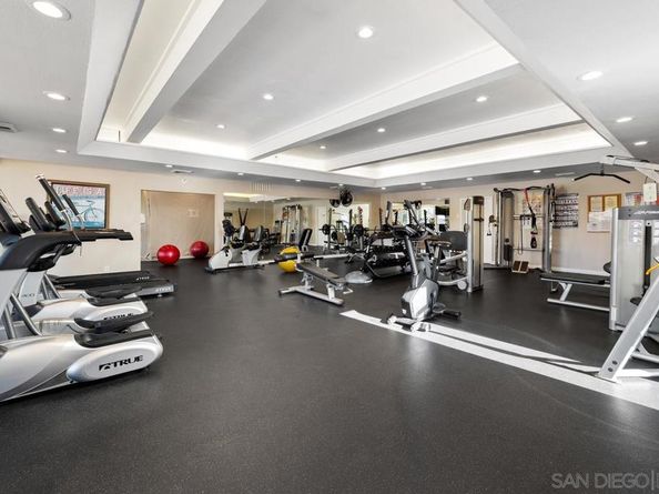 2047 Caminito Circulo Norte, La Jolla CA 92037