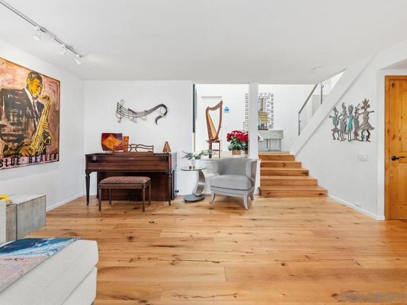 2047 Caminito Circulo Norte, La Jolla CA 92037