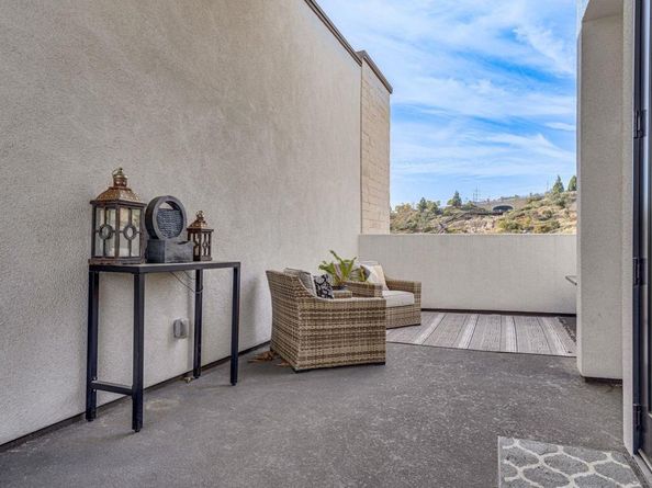 2804 Avella Circle, San Diego CA 92108