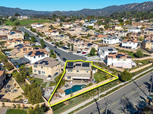 2025 Campo Verde Ct, Escondido CA 92026