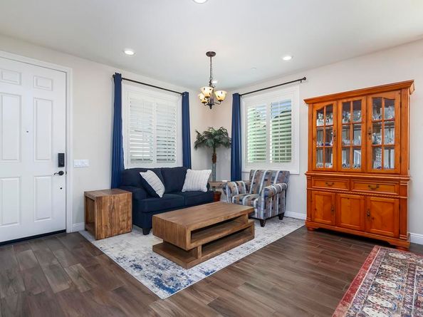 2025 Campo Verde Ct, Escondido CA 92026