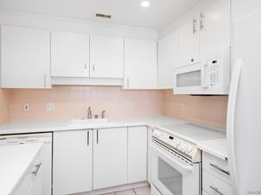 3890 Nobel 1402, San Diego CA 92122