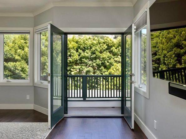 6411 Dowling Dr, La Jolla CA 92037