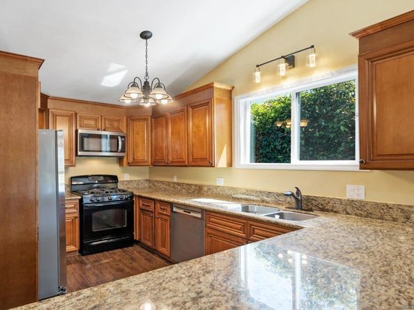 2130 Cardinal Dr, San Diego CA 92123