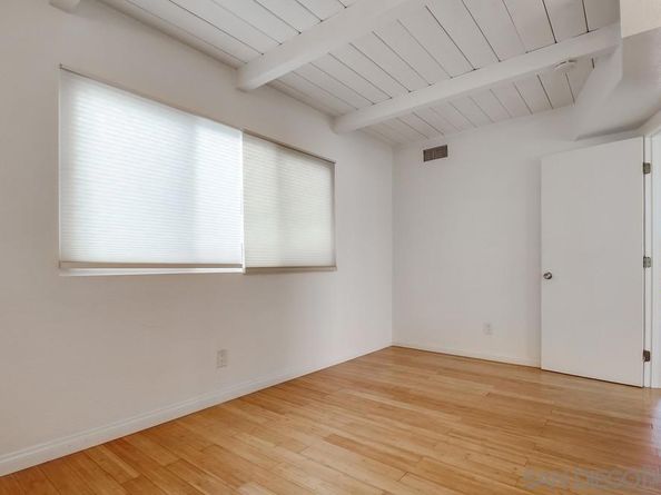 4263 Mentone St, San Diego CA 92107