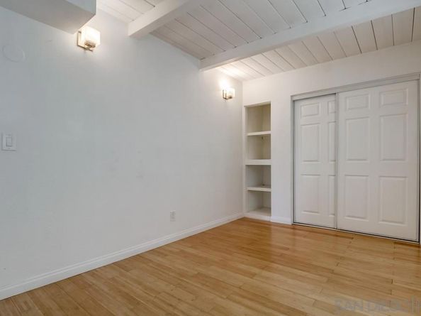 4263 Mentone St, San Diego CA 92107