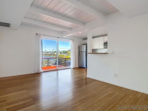 4263 Mentone St, San Diego CA 92107