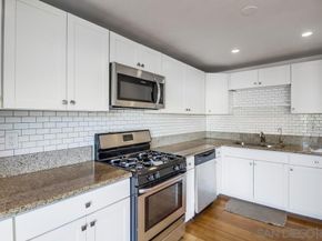 4263 Mentone St, San Diego CA 92107