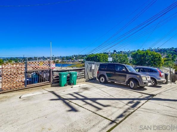 4263 Mentone St, San Diego CA 92107