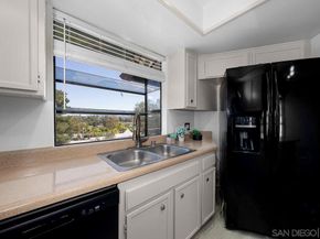 440 W Citracado Parkway 16, Escondido CA 92025